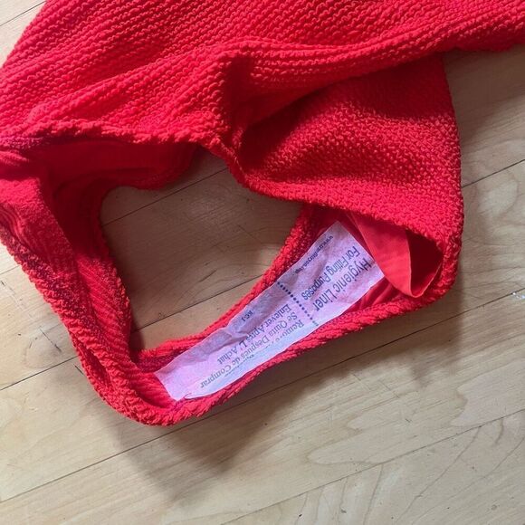 $130 Leilani Halter Neck One-Piece Swimsuit size 0 - Picture 6 of 7